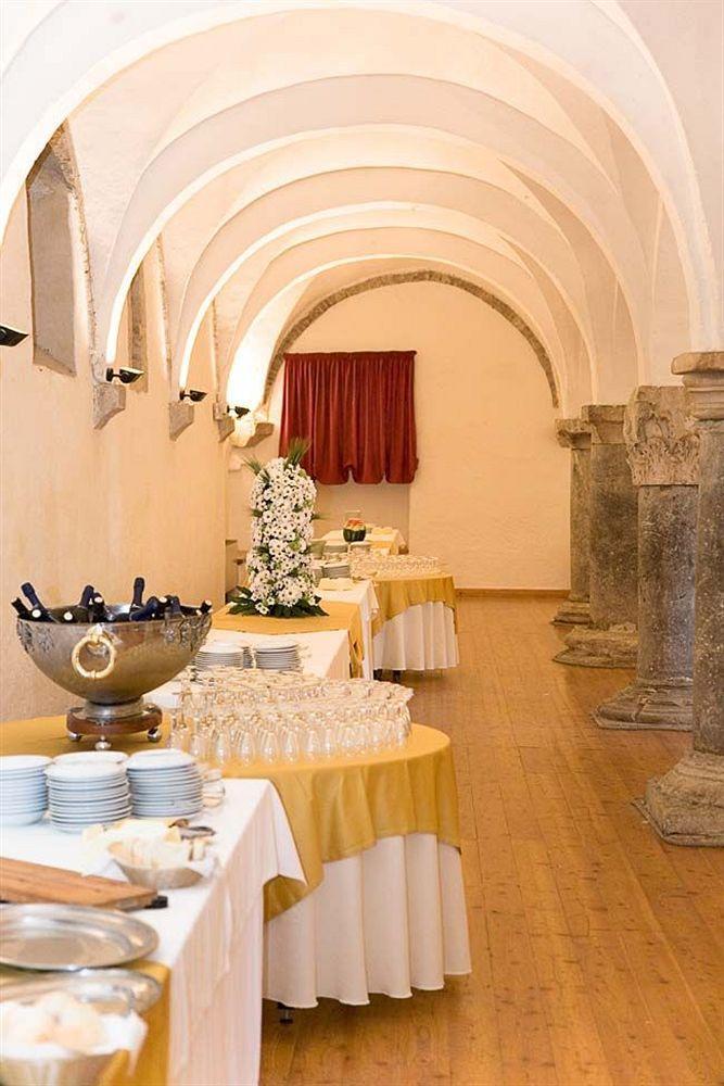 Hotel La Foresteria Abbadia di Fiastra Esterno foto